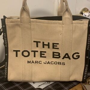 Tan Marc Jacobs Tote bag brand new with black stap
